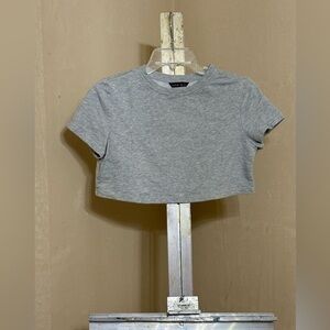 SHEIN SHORT SLEEVE CREW NECK GRAY CROP TOP SZ SMALL